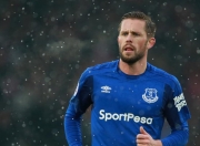 9you娱乐-枪手风暴席卷阿尔卑斯，苏亚雷斯一役封神，阿森纳欧战舞台演绎完美统治