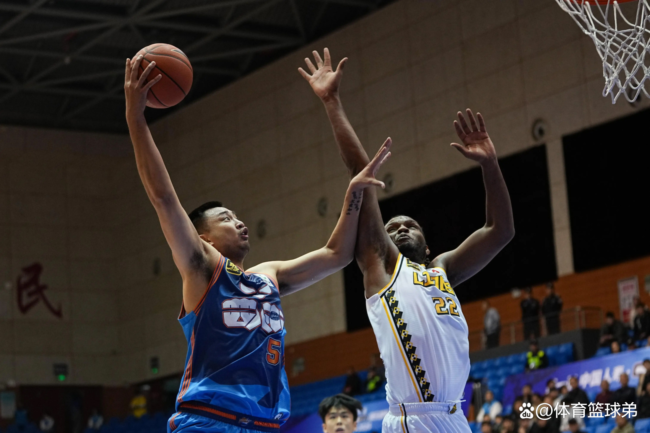 关于球队内讧升级,关键球员或因伤无缘下场的信息 关于球队内讧升级,关键球员或因伤无缘下场的信息