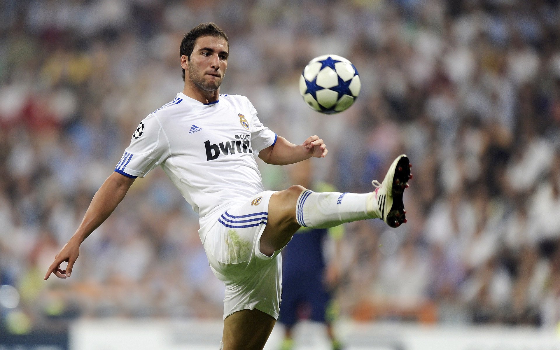 爵士对阵浙江队，拉文比赛走势一手掌控