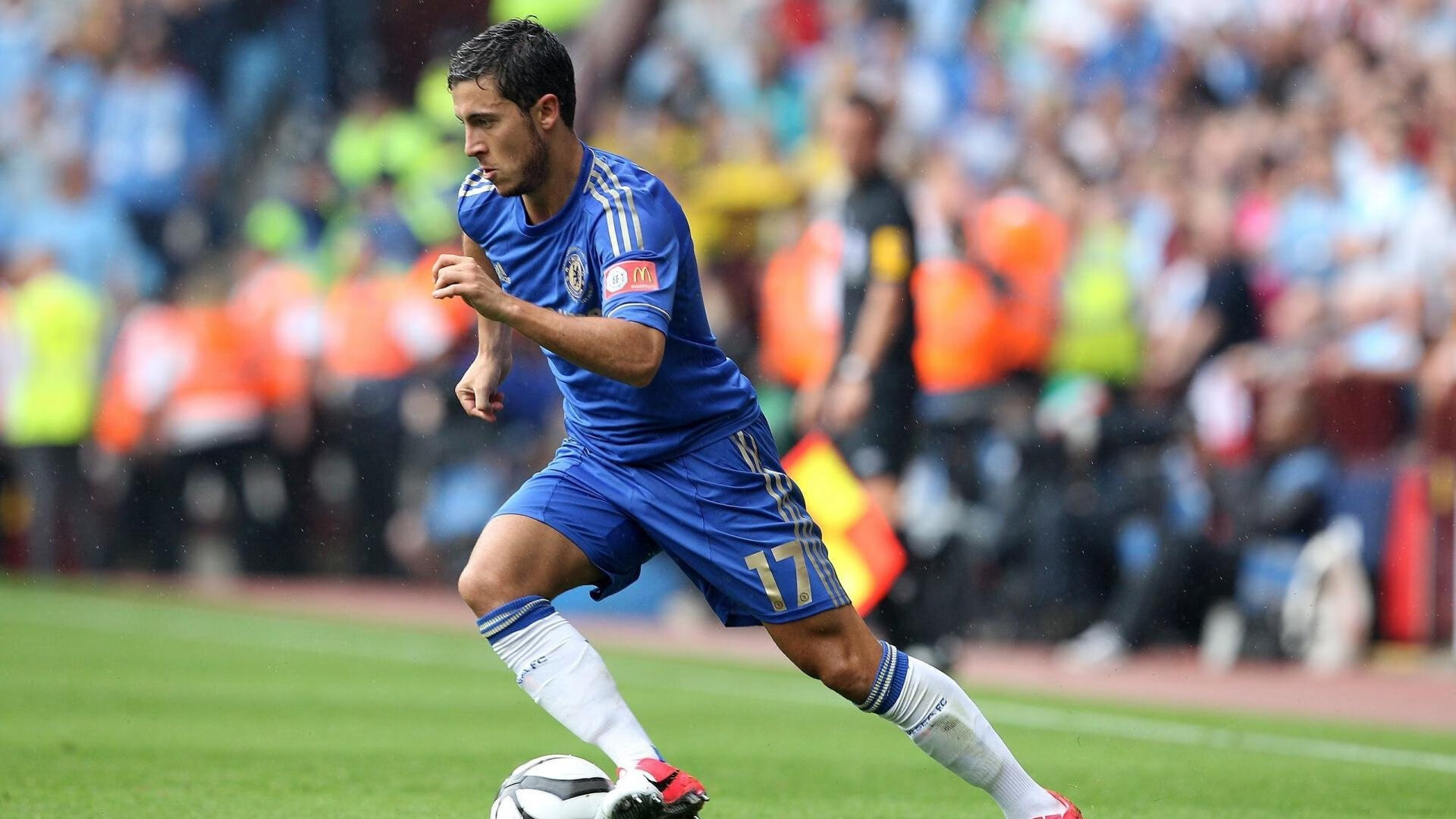 厄瓜多尔血拼希腊,坎特成为关键先生—一场跨越洲际的足球智慧对决